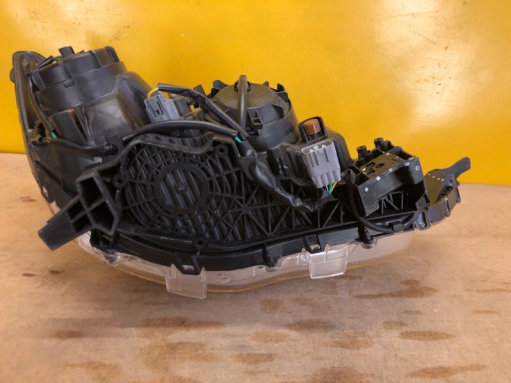 8301C617 | Фара лів. MITSUBISHI ASX / OUTLANDER SPORT 10-21 - Фото 6