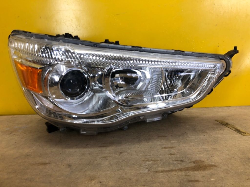 8301C618 | Фара прав. MITSUBISHI ASX / OUTLANDER SPORT 10-21