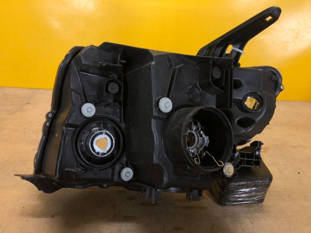 8301C810 | Фара прав. MITSUBISHI PAJERO 06-21 - Фото 5