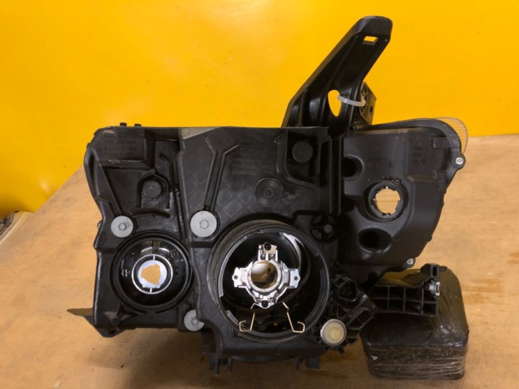 8301C810 | Фара прав. MITSUBISHI PAJERO 06-21 - Фото 6