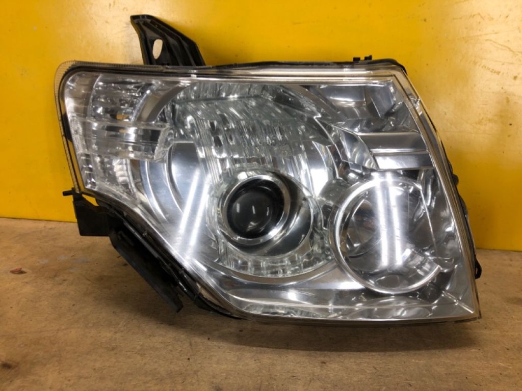 8301C810 | Фара прав. MITSUBISHI PAJERO 06-21