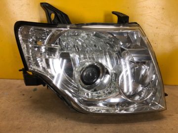 Фара прав. MITSUBISHI PAJERO 06-21