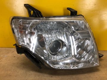 Фара прав. MITSUBISHI PAJERO 06-21