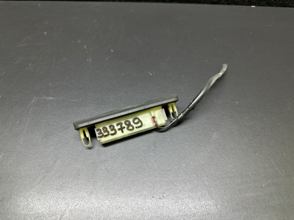 84840-20010 | Кнопка відкриття багажника зовнішня TOYOTA CAMRY 40 06-11 - Фото 2