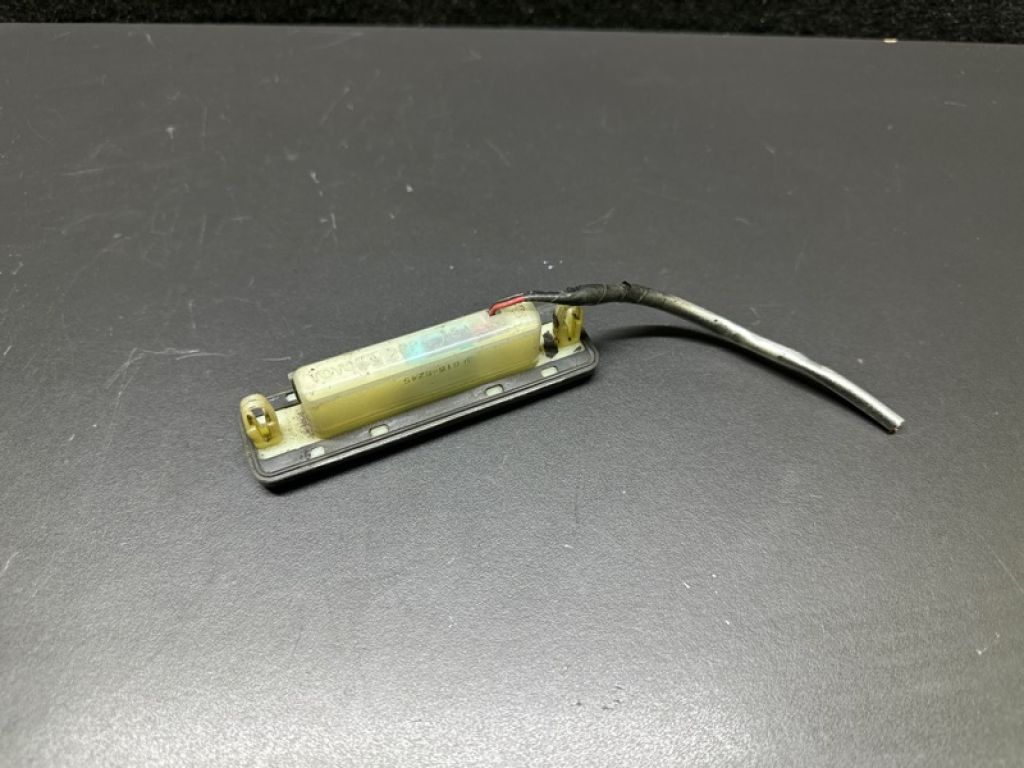 84840-20010 | Кнопка відкриття багажника зовнішня TOYOTA CAMRY 40 06-11 - Фото 3