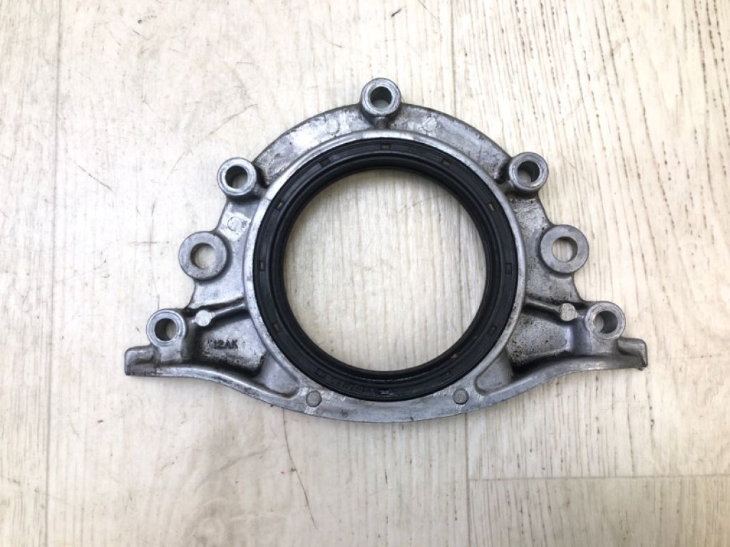 1138143010 | Кришка коленвала задн. TOYOTA SUPRA 86-92