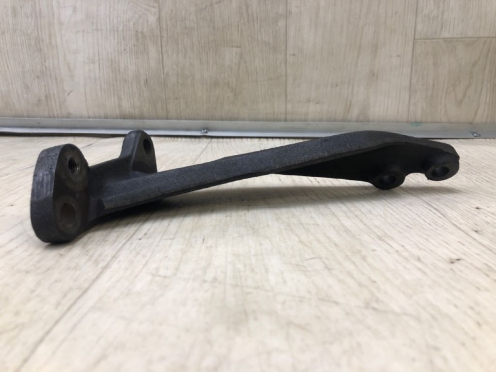 3311814050 | Кронштейн КПП прав. TOYOTA SUPRA 86-92 - Фото 3