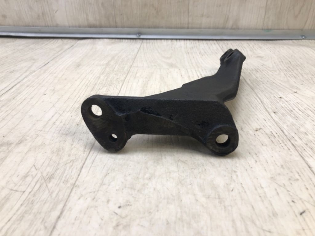 3311814050 | Кронштейн КПП прав. TOYOTA SUPRA 86-92 - Фото 5