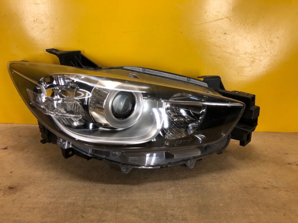 Фара прав. MAZDA CX-5 (KE) 11-17