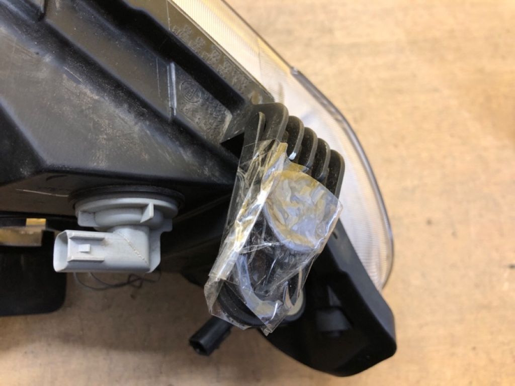 260105X10B | Фара прав. NISSAN PATHFINDER R51 04-14 - Фото 10