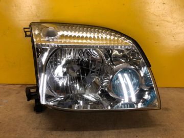 Фара прав. NISSAN X-TRAIL T30 01-07