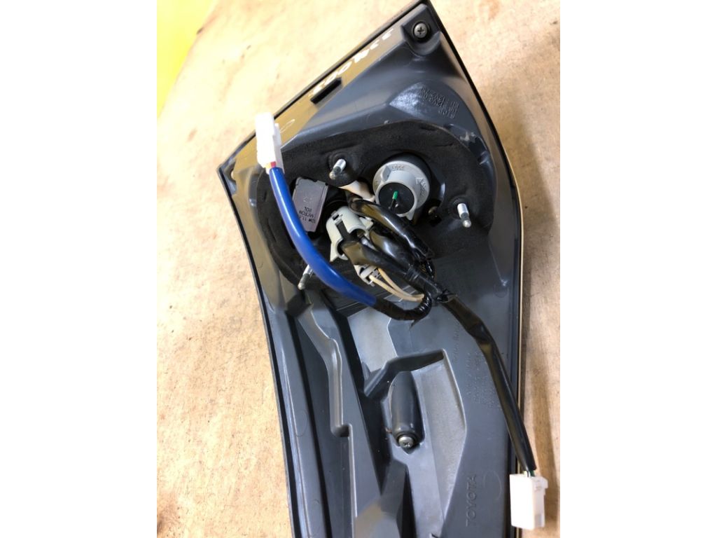 81551-48260 | Ліхтар зовнішній прав. LEXUS RX350/450 09-15 - Фото 5