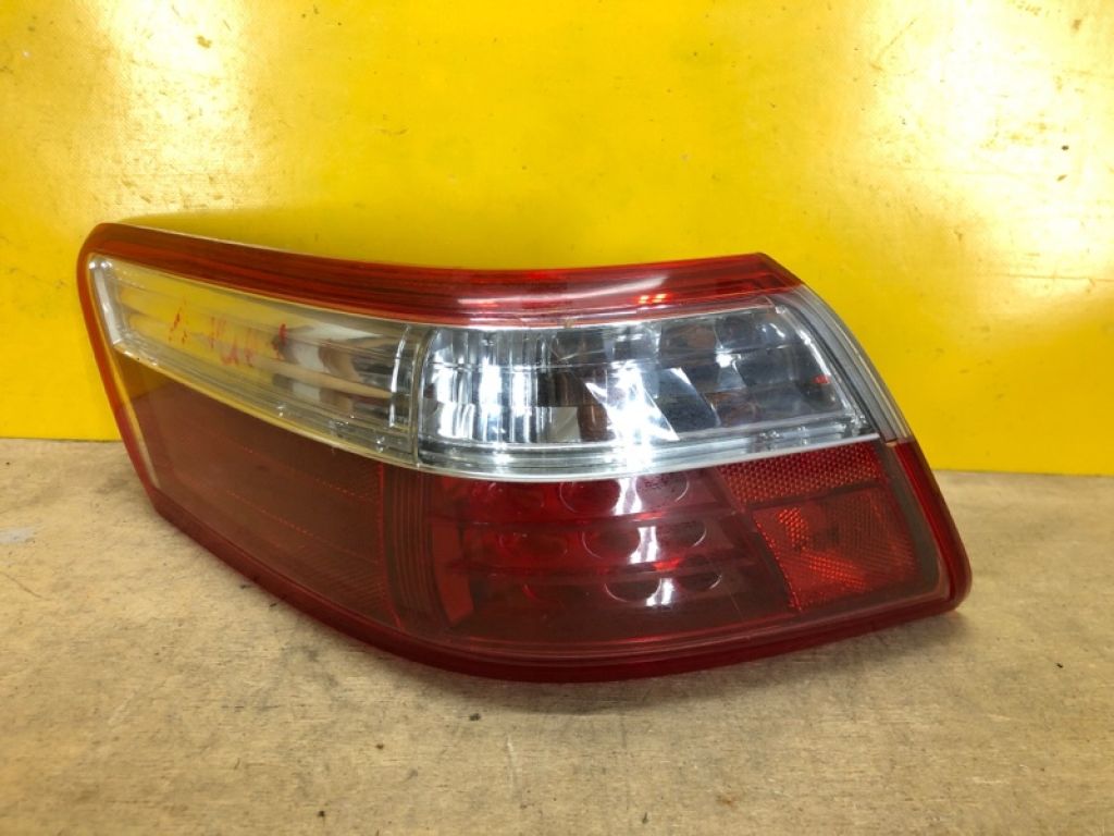 8156133480 | Ліхтар зовнішній лів. TOYOTA CAMRY 40 06-11