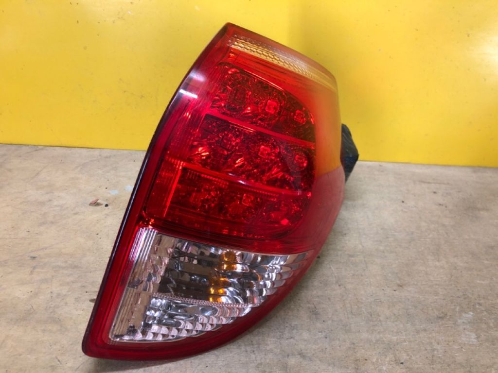 8155142091 | Фонарь наружный прав. TOYOTA RAV4 05-12