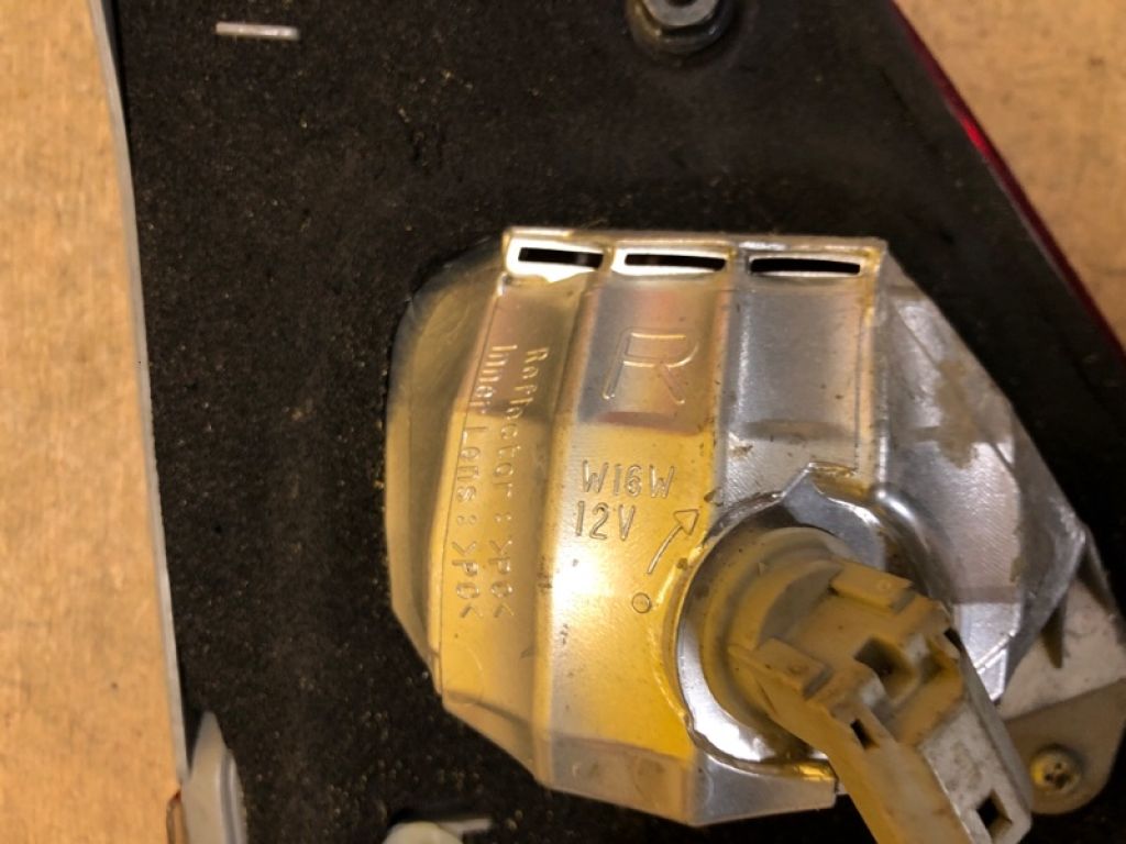 8158112180 | Ліхтар внутрішній прав. TOYOTA COROLLA 150 06-13 - Фото 4