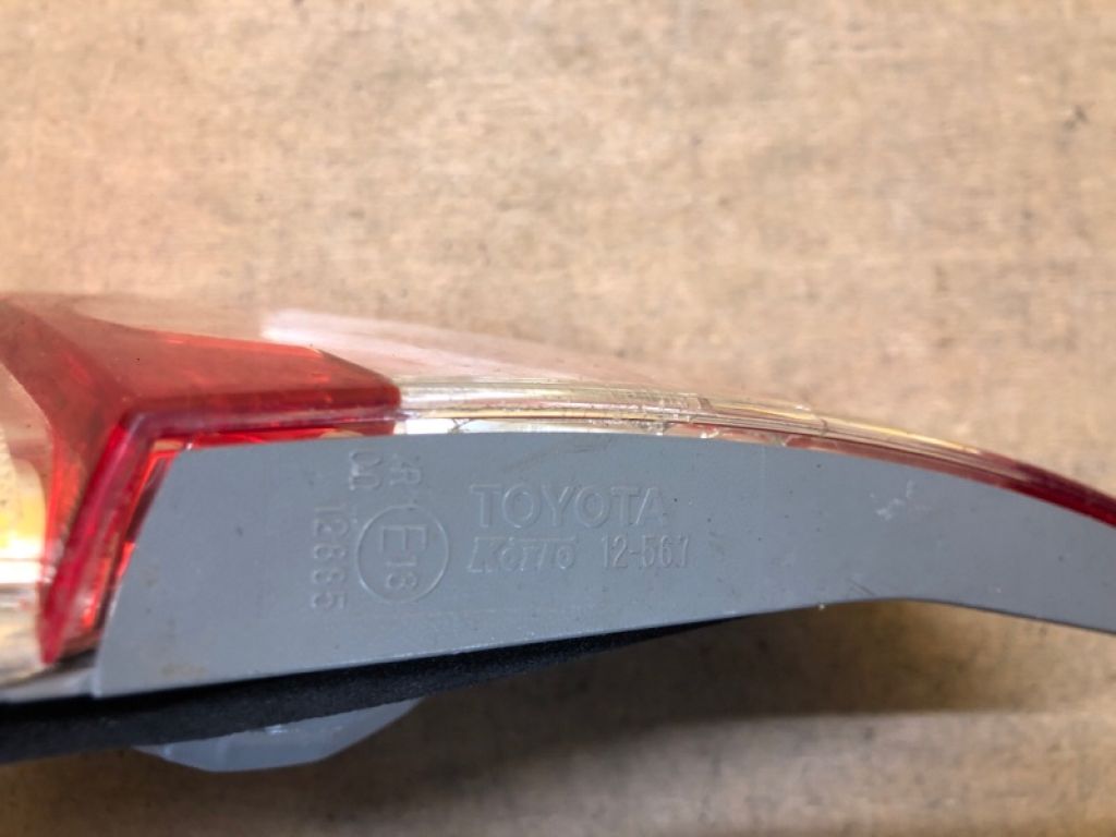 8158112180 | Ліхтар внутрішній прав. TOYOTA COROLLA 150 06-13 - Фото 5