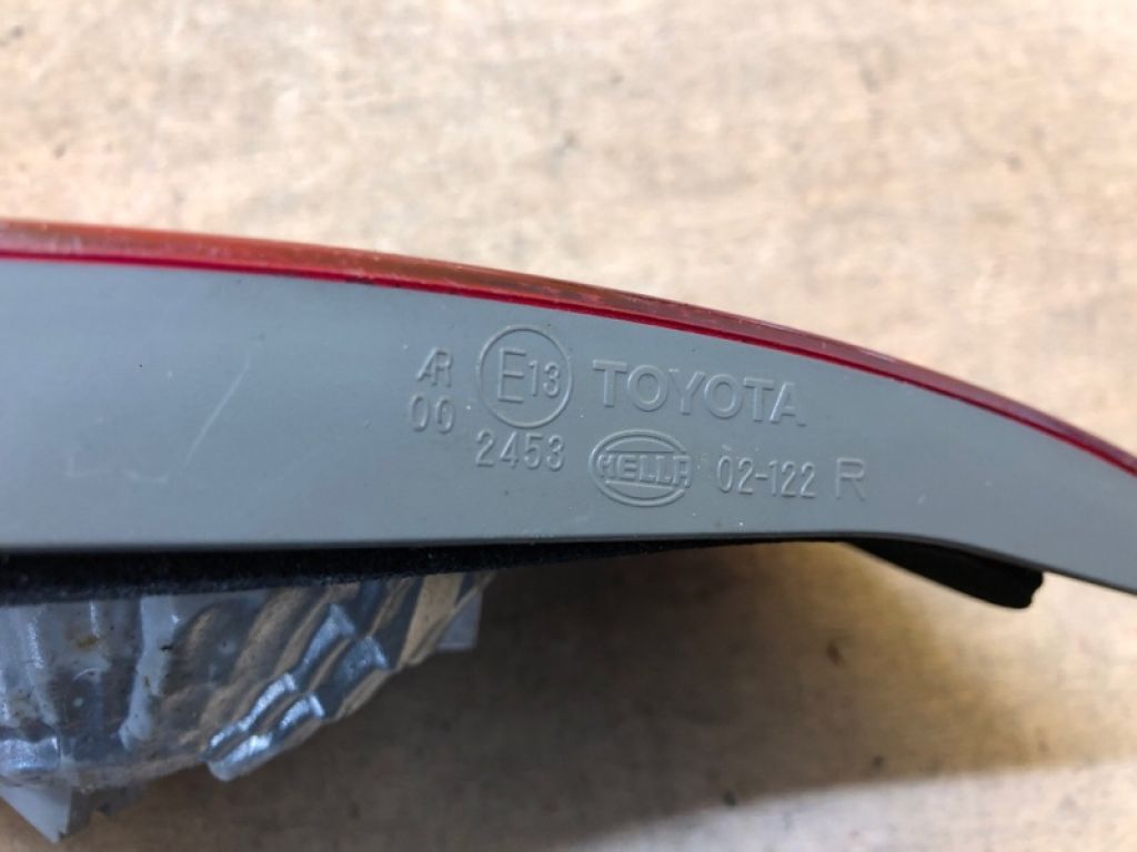 81580-02190 | Ліхтар внутрішній прав. TOYOTA COROLLA 150 06-13 - Фото 4