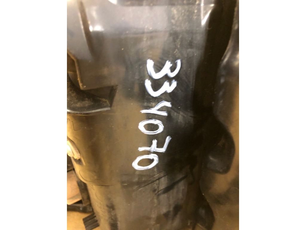 8330A094 | Фонарь наружный прав. MITSUBISHI PAJERO 06-21 - Фото 2