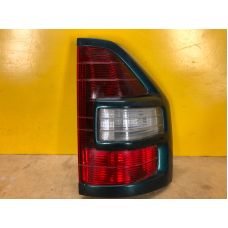 Фонарь наружный прав. MITSUBISHI PAJERO 99-06