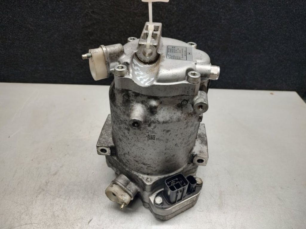 92600-1MG0A | Компресор кондиціонера NISSAN LEAF 10-17