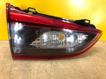 Ліхтар внутрішній лів. MAZDA 6 GJ 12-