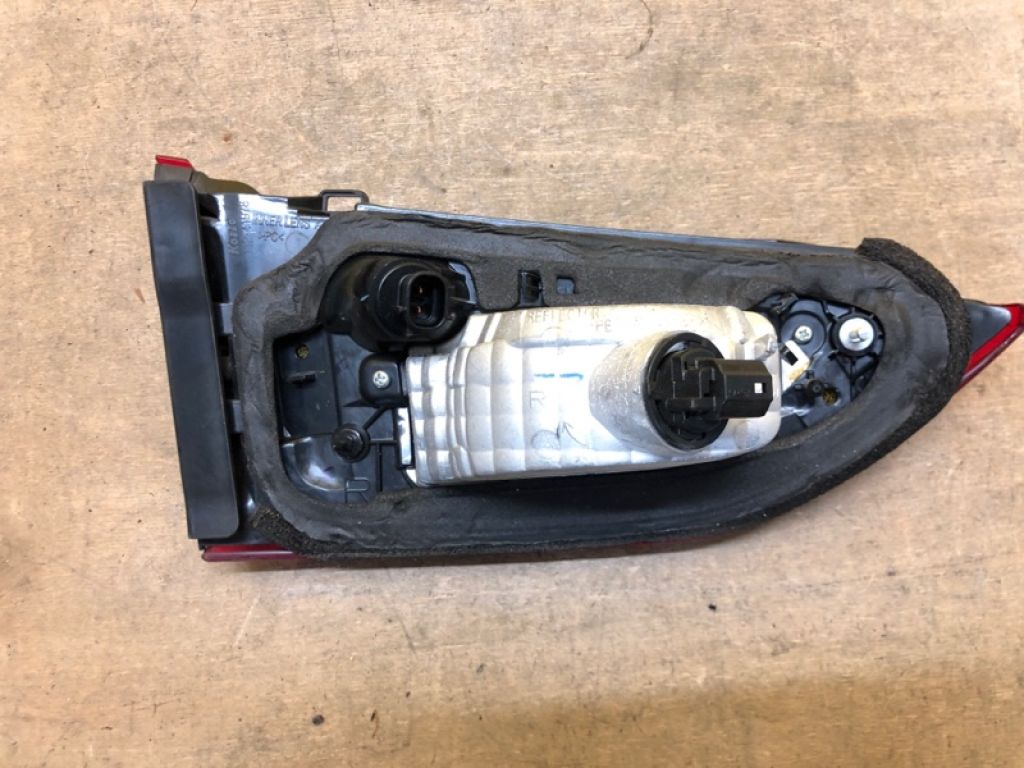 GHK1-51-3F0B | Ліхтар внутрішній прав. MAZDA 6 GJ 12- - Фото 3