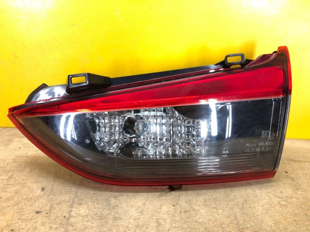 GHK1-51-3F0B | Ліхтар внутрішній прав. MAZDA 6 GJ 12-