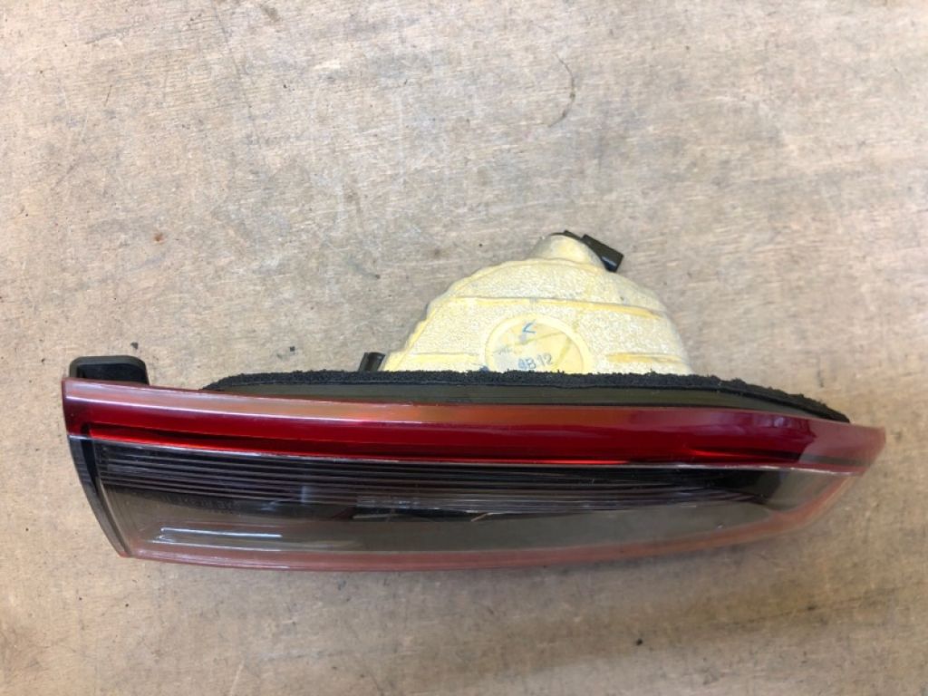 GHK1-51-3F0B | Фонарь внутренний прав. MAZDA 6 GJ 12- - Фото 5