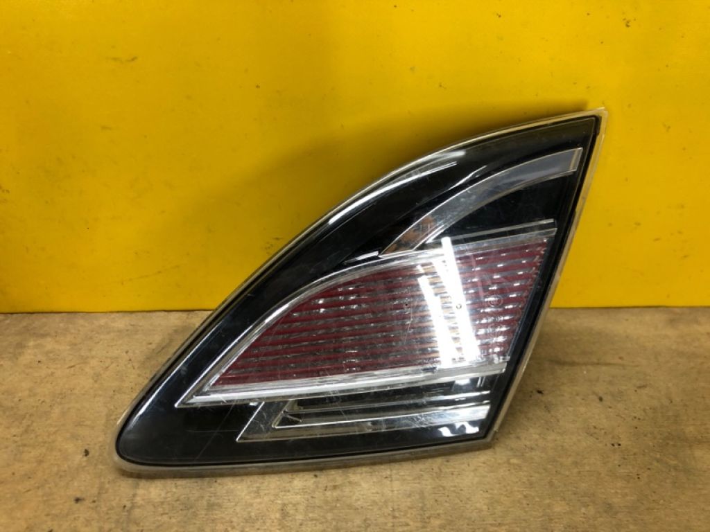 GDK1513F0C | Фонарь внутренний прав. MAZDA 6 GH 07-12