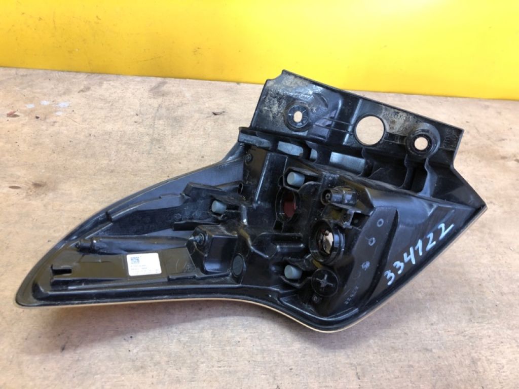 81551-42210 | Ліхтар зовнішній прав. TOYOTA RAV4 13-19 - Фото 4