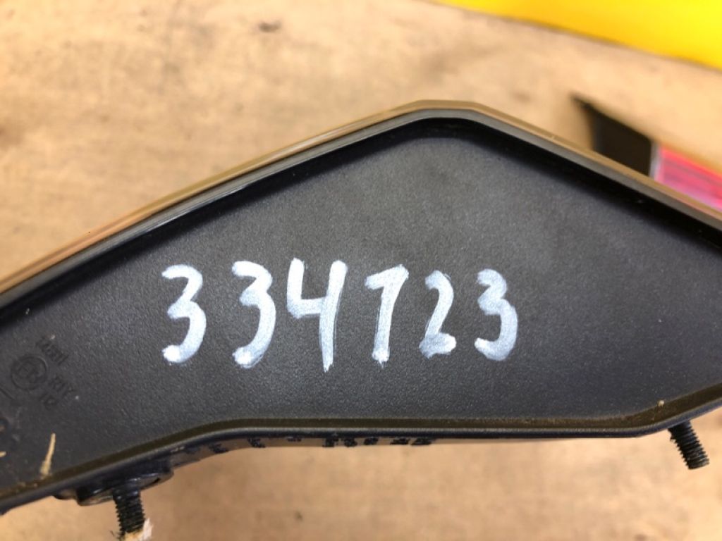 81580-42030 | Ліхтар внутрішній прав. TOYOTA RAV4 13-19 - Фото 2