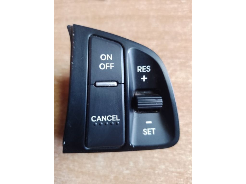 96710-2T000MB2 | Кнопки руля прав. KIA OPTIMA TF 11-16
