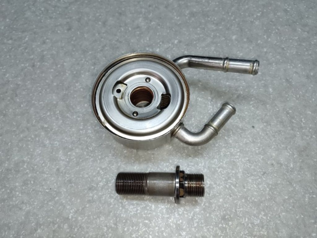 21305-JD02C | Теплообмінник масляного фільтру. NISSAN NV200 USA 13- - Фото 2