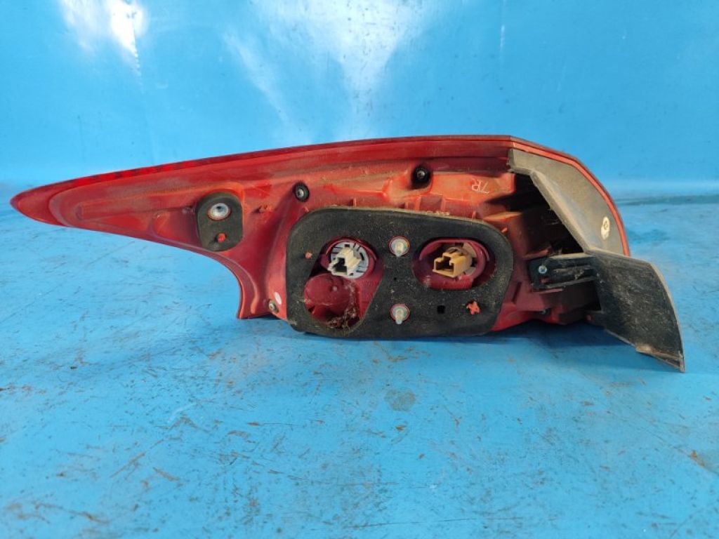 8330A278 | Фонарь наружный прав. MITSUBISHI LANCER X 10 07-15 - Фото 4