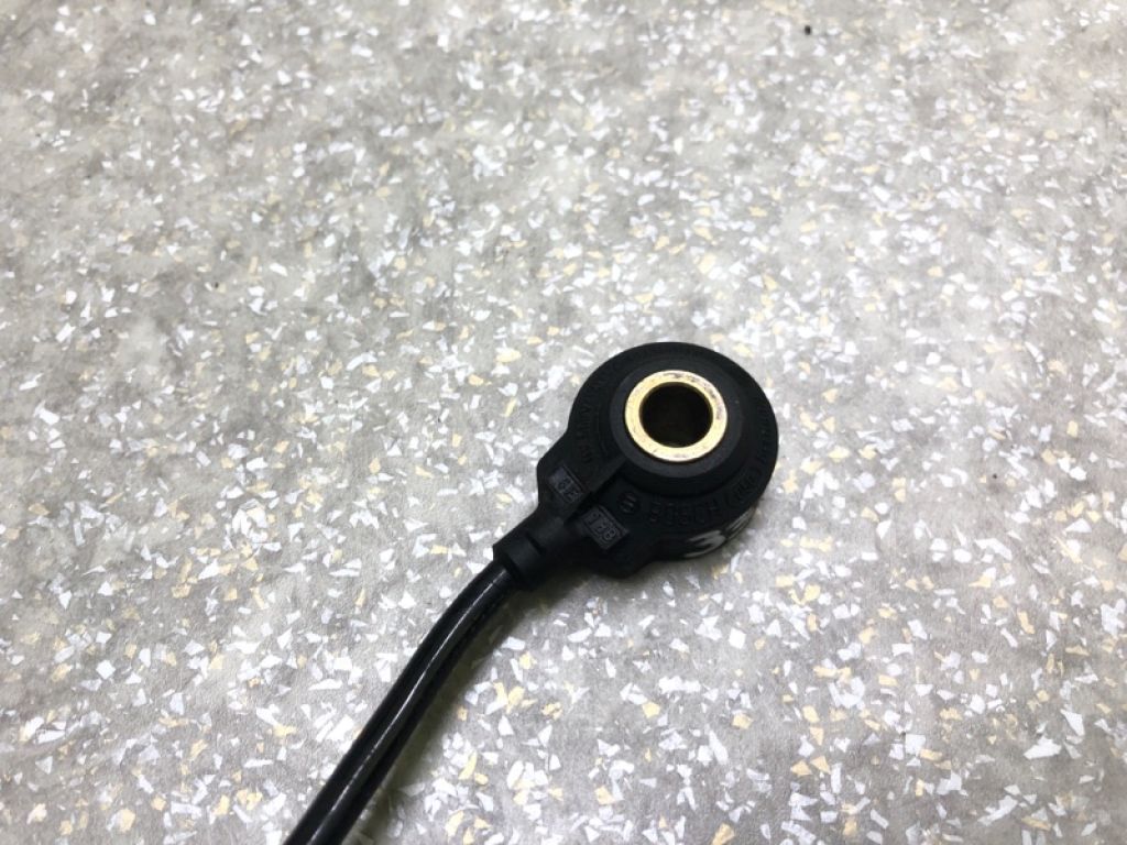 L807-18-921 | Датчик детонации MAZDA CX-7 06-12 - Фото 3