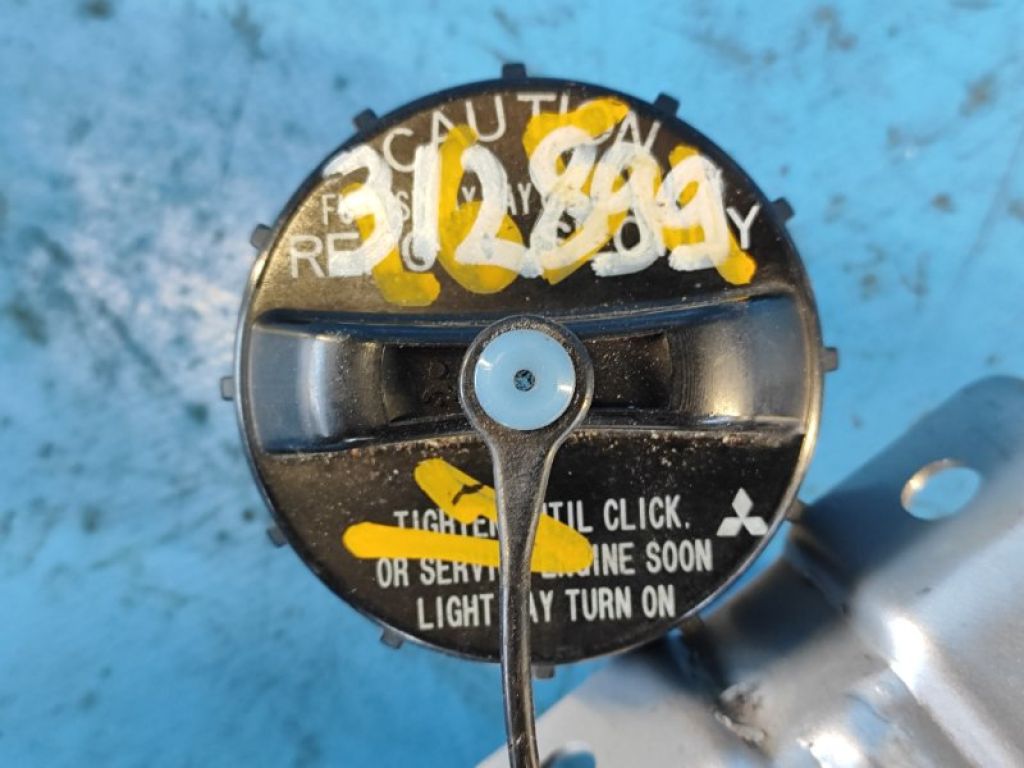 1711A015 | Крышка топливного бака MITSUBISHI OUTLANDER XL 05-13