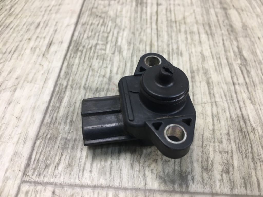 18590-72F21 | Датчик абсолютного тиску (MAP sensor) SUZUKI GRAND VITARA 05-15