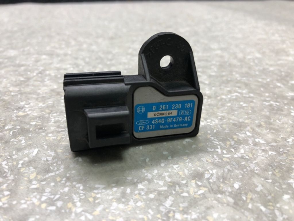 L301-18-211B | Датчик абсолютного давления (MAP sensor) MAZDA 3 BL 09-13 - Фото 2