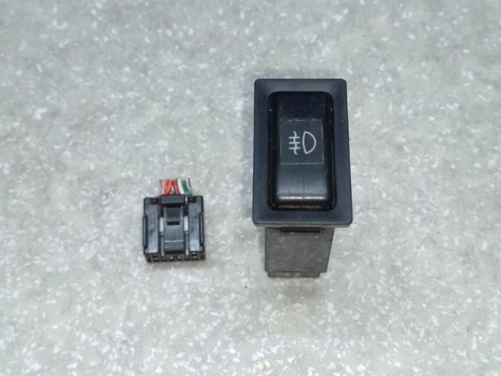 84165-42010 | Кнопка ПТФ TOYOTA RAV4 00-05