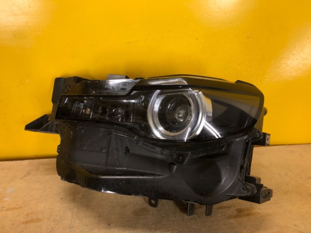 DN4G-51-040B | Фара лів. MAZDA MX-30 20-