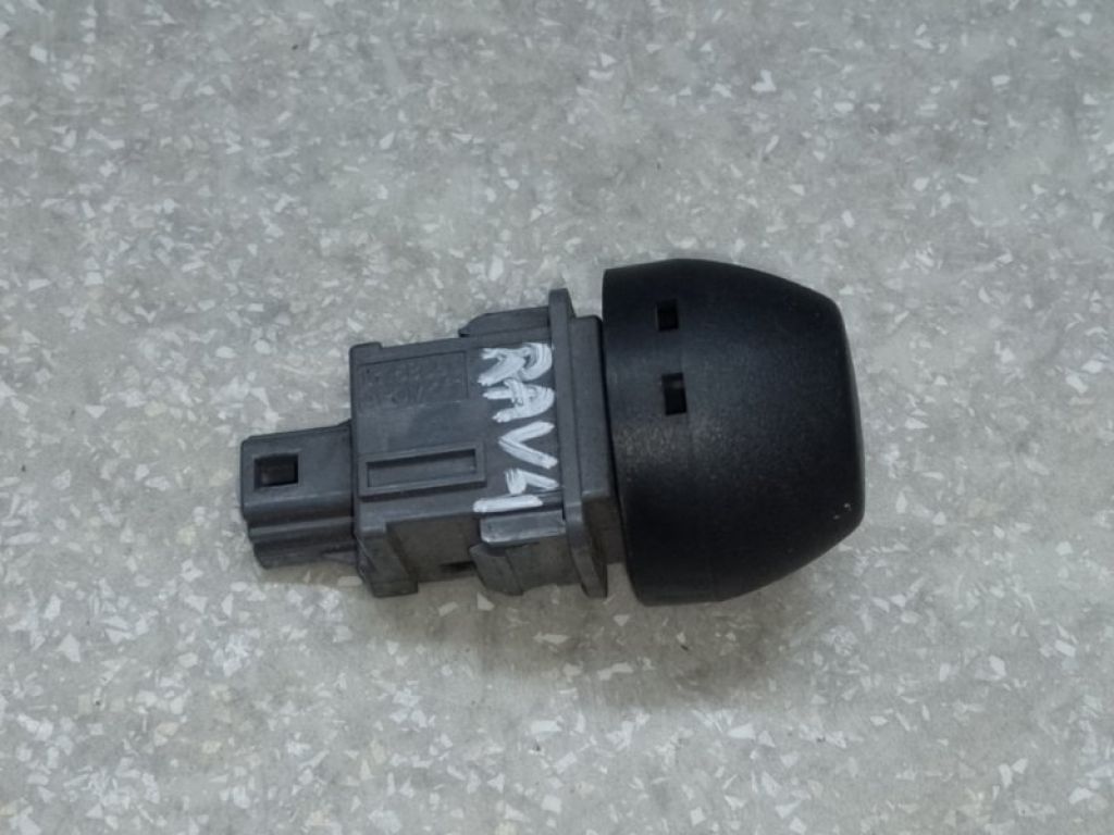 84332-42020 | Кнопка аварійної сигналізації TOYOTA RAV4 05-12 - Фото 2