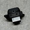 BN8G-66-660 | Кнопка центрального замка передн. прав. MAZDA 3 BK 03-08 - Превью 2