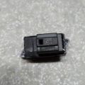 5C6 962 125 REH | Кнопка центрального замку передн. лів. VOLKSWAGEN JETTA USA 10-17 - Прев'ю 2