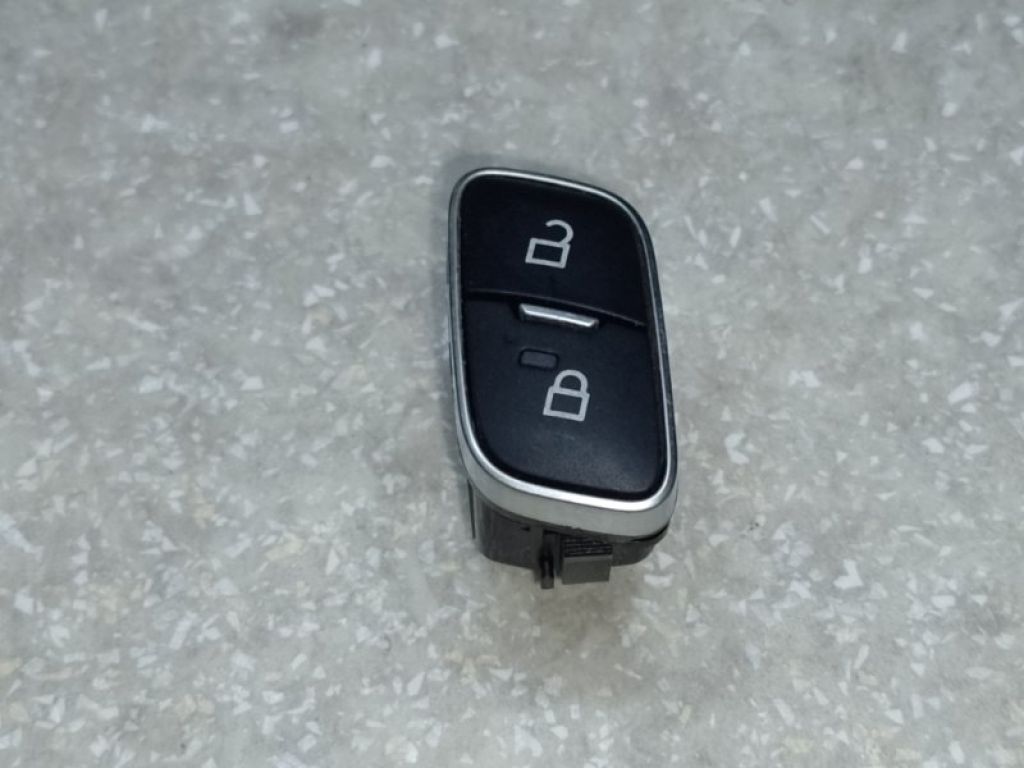 F1EZ-14028-B | Кнопка центрального замку передн. прав. FORD FOCUS 10-18