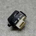 EG24-66-660 | Кнопка центрального замка передн. прав. MAZDA CX-7 06-12 - Превью 2