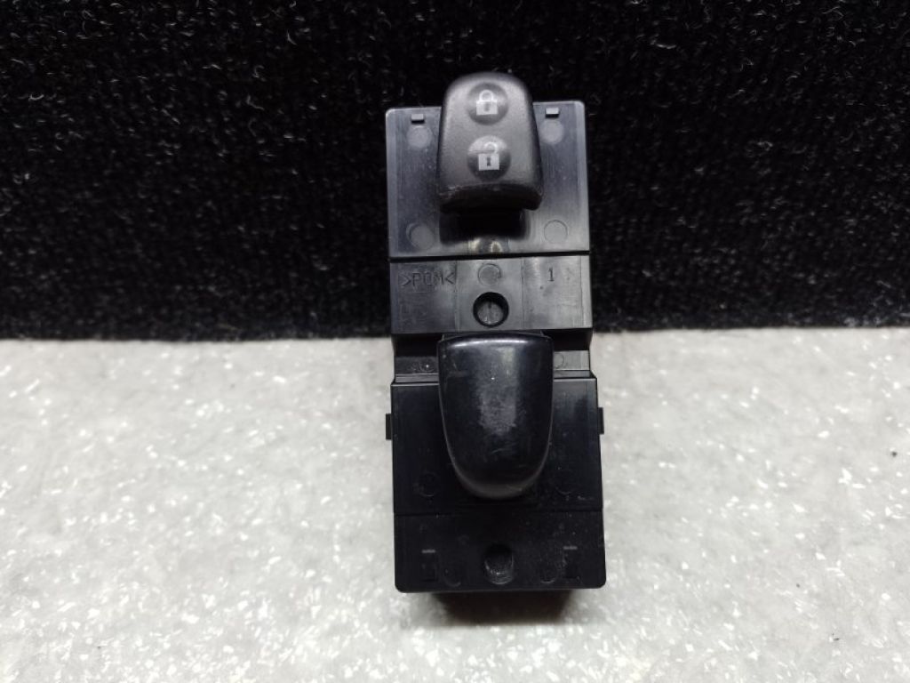 25411-1KA5A | Кнопка стеклоподъемника передн. прав. NISSAN SENTRA B17 12-21
