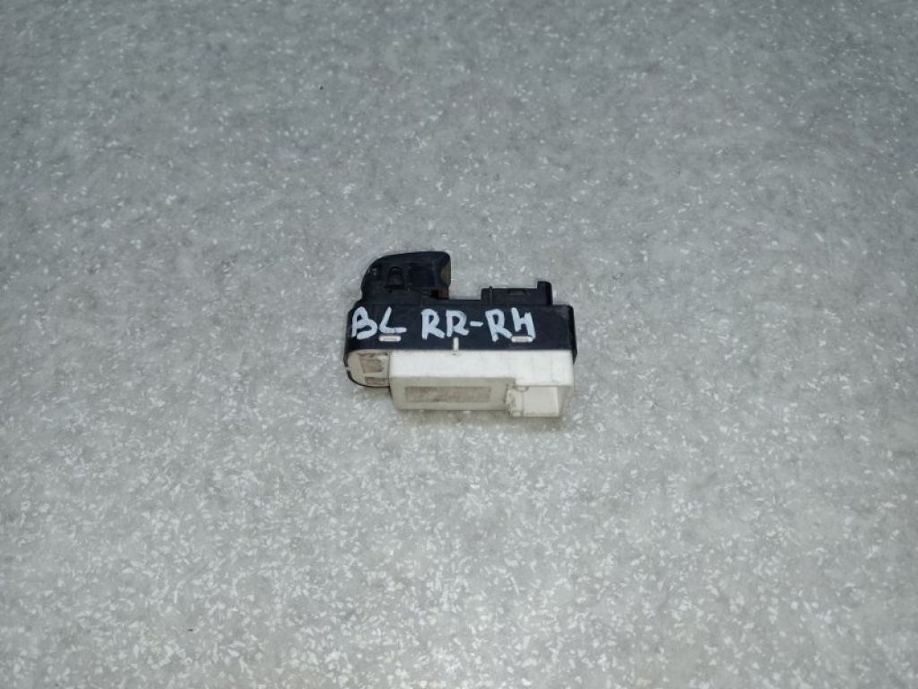 BBP3-66-380A | Кнопка стеклоподъемника задн. MAZDA 3 BL 09-13 - Фото 2