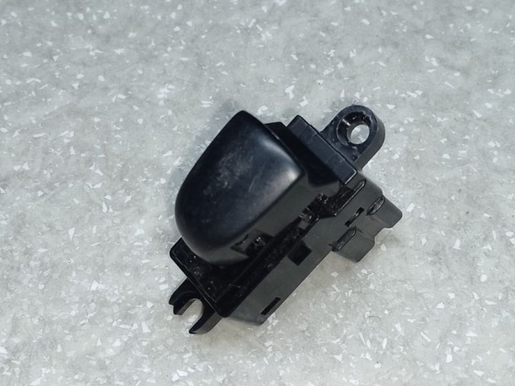 25411-1KL5C | Кнопка склопідіймача задн. NISSAN X-TRAIL/ROGUE T32 13-20