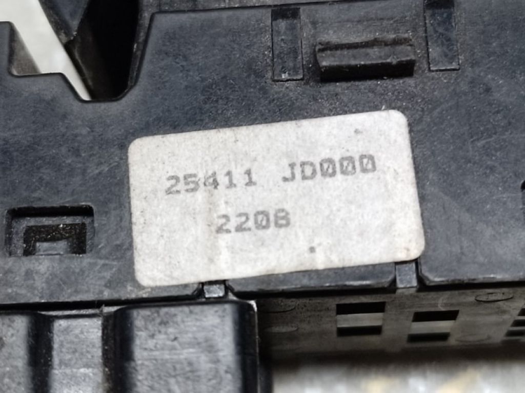 25411-JD000 | Кнопка стеклоподъемника задн. NISSAN TEANA J32 08-14 - Фото 4