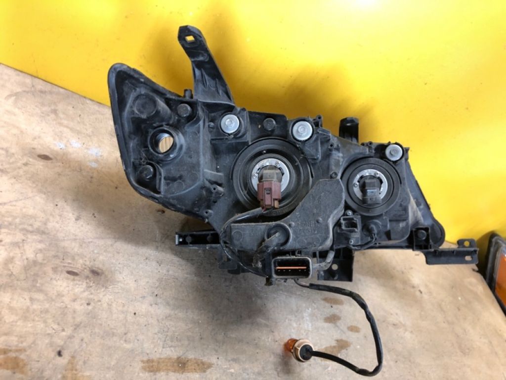 8301A917 | Фара лев. MITSUBISHI OUTLANDER XL 05-13 - Фото 7